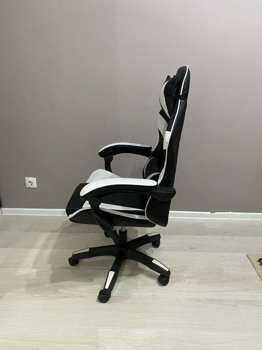 Кресло игровое компьютерное