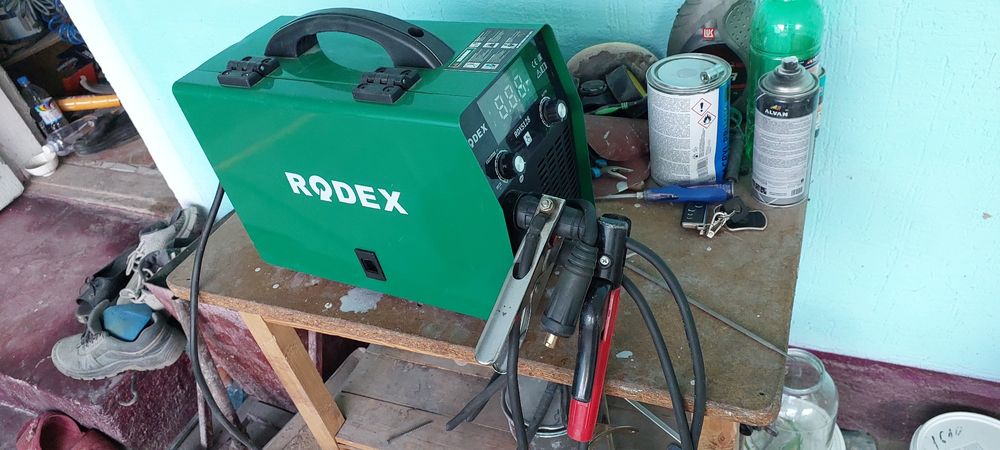 Сварчны апарат Полу Автомат