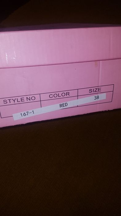 Туфли фирменные на каблуках