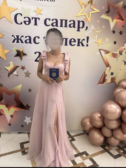 Платья на выпуской