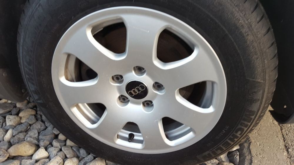 capace roti r15 audi la set de 4 buc,capace janata aliaj