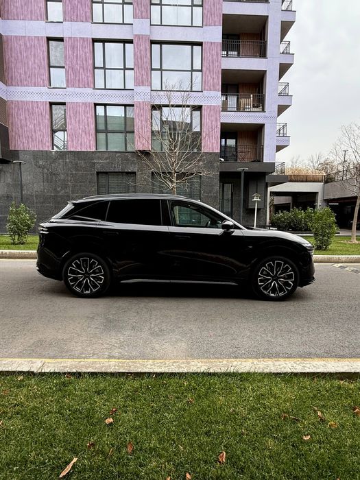 Zeekr 7X AWD перечисление имеется