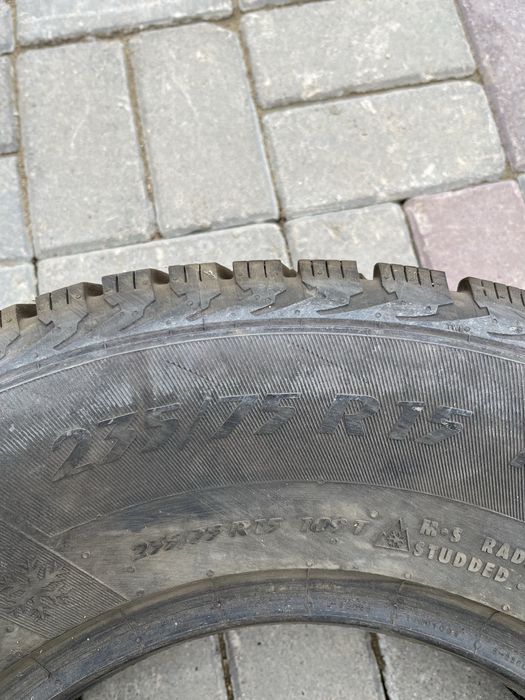 Зимние шины | 235/75/R15 шипы