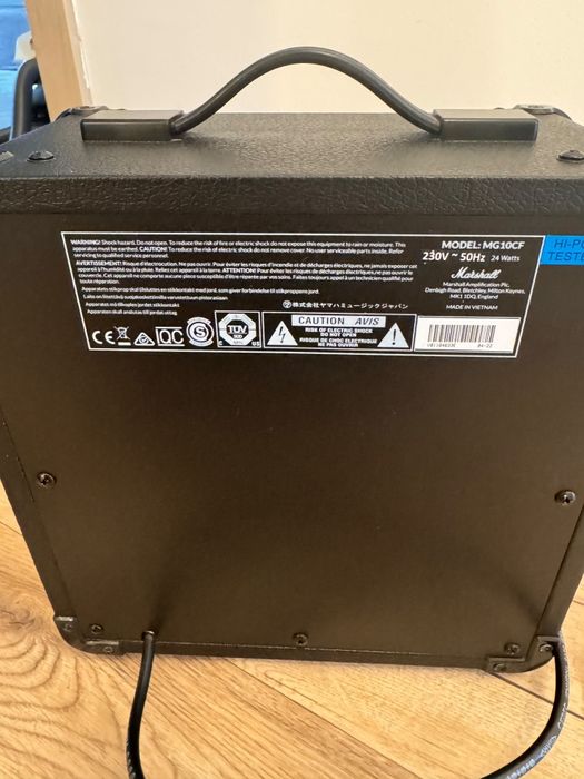 Amplificator chitară Marshall MG10CF ( Carbon Fibre ) - Stare excelentă