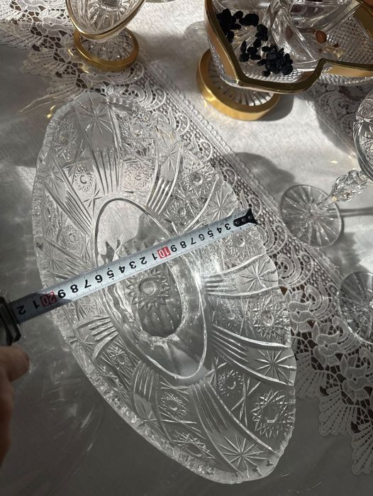 Продам фруктовницу овальную Хрусталь