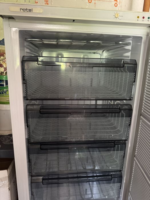 Congelator italia Rotel