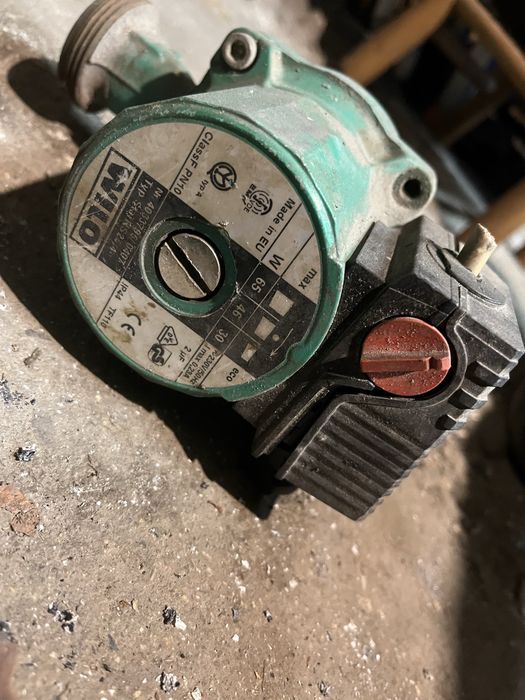 Водна помпа за кутел на дърва