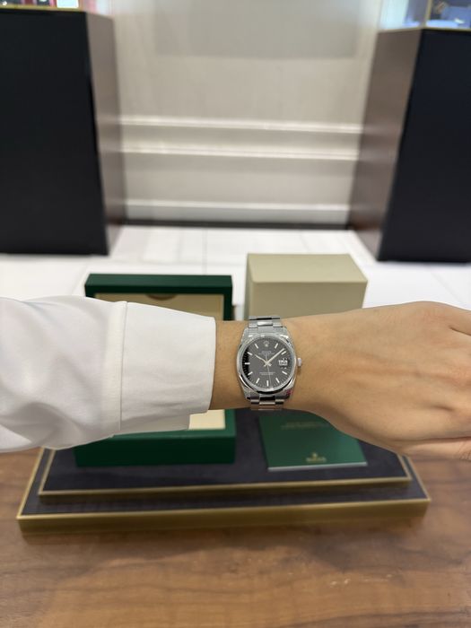 Rolex Oyster Perpetual Date 34 mm steel
