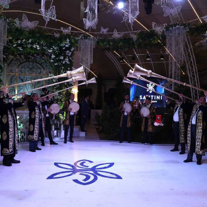 Наво халқ карнай ва сурнай ансамбли.