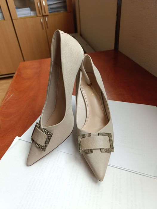 Продается  туфли