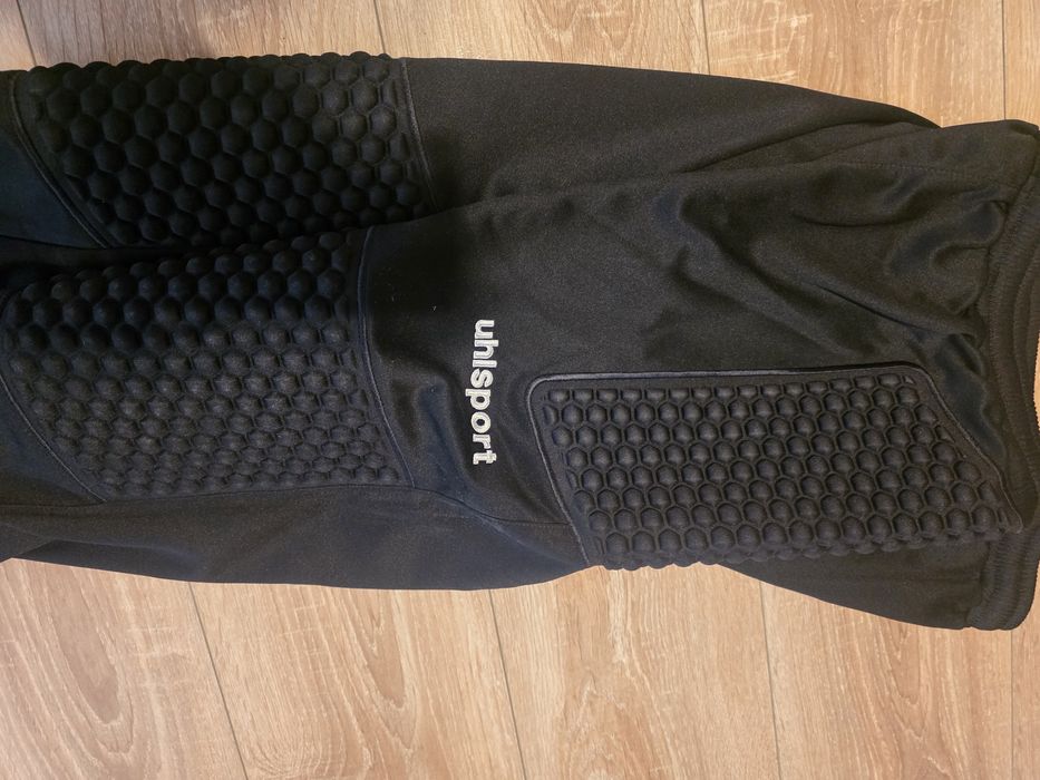 Вратарски  долнища uhlsport, 2 броя, чисто нови