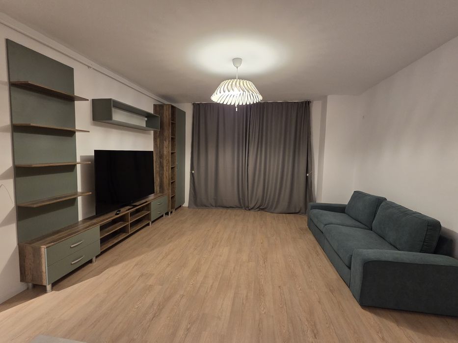 Inchiriez ap. 2 camere, prima inchiriere, loc parcare, buncar, boxa