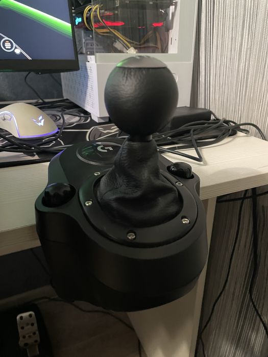 Руль Logitech g923