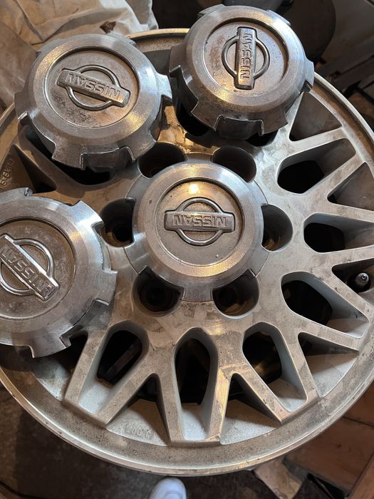 Продам диски  Nissan