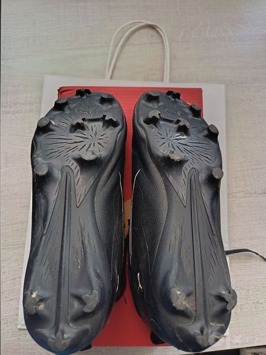 Puma оригинал бутсы и сороконожка