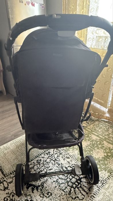 Срочно продам детскую коляску