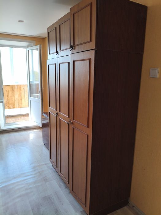 Продам шкаф шифонер с антрисолью