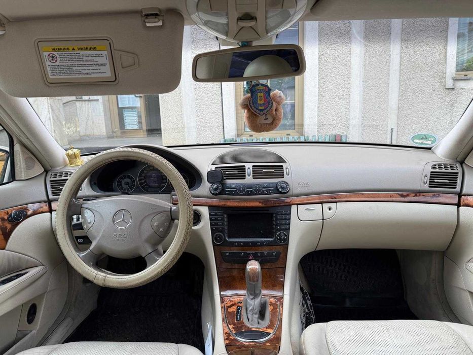 Mercedes E220 CDI W211 • Automat • Piele • Navigație • + Mercedes piese
