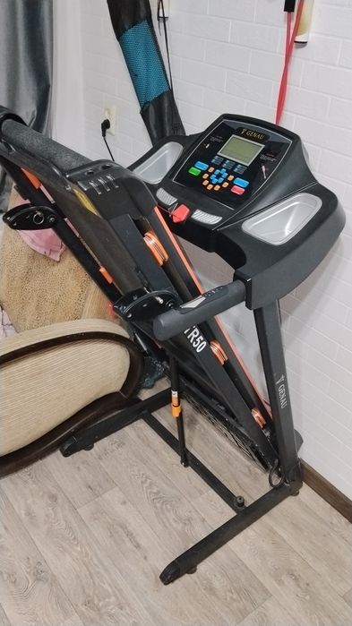 Беговая дорожка Genau TR50