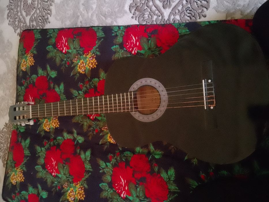 Guitar 39rasmer  Music Station firmasi