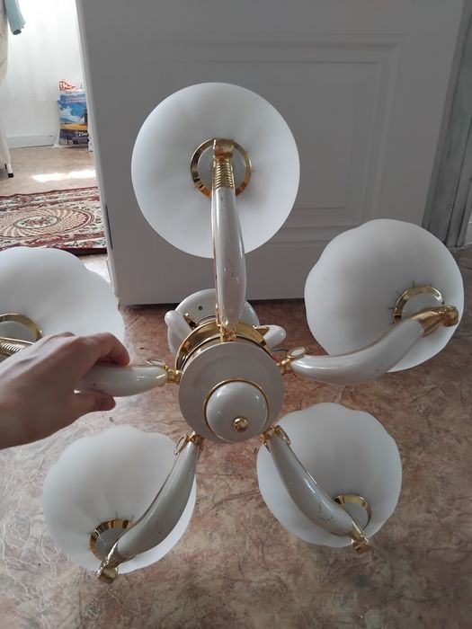 Люстра сатылады 5000 тг