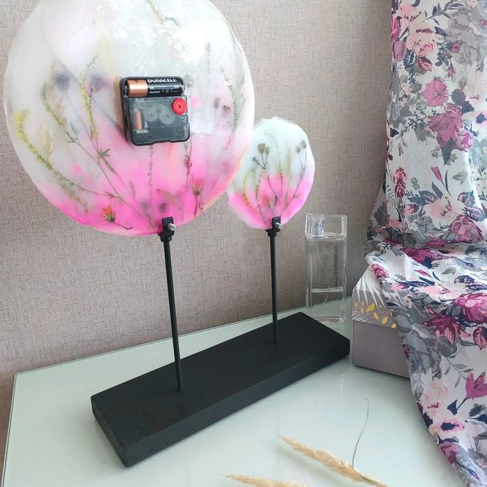 Часы настольные.