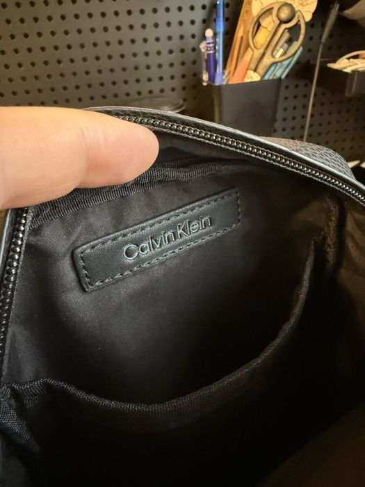 Барсетка Calvin Klein. Кожа, оригинал