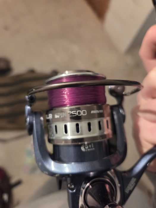 Vand sau schimb cu lanseta feeder 3.30m,vand lanseta spinning shimano