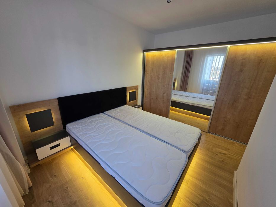 Inchiriez apartament 3 camere