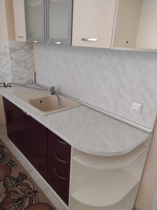 Дава се под наем Тристаен апартамент в Разград, Освобождение - 78 кв.м за 229.5 € - Снимка #2