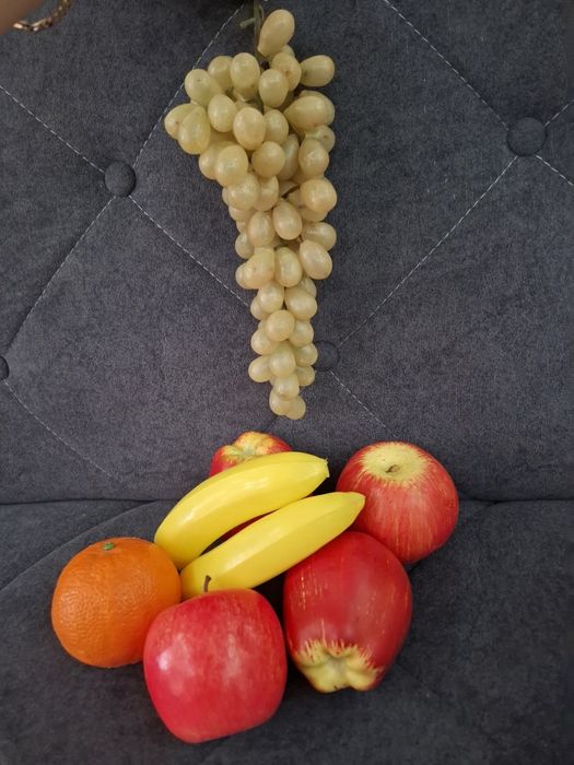 Продаются декоративные фрукты в отличном состоянии. Цена за все 130000