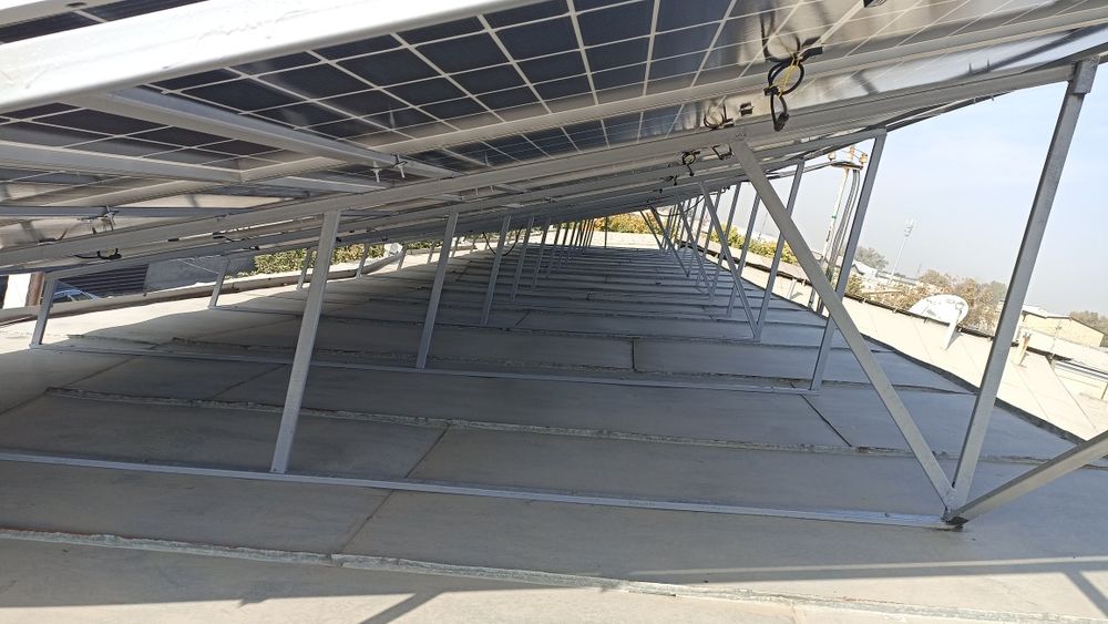 Quyosh panel õrnatish(установка солнишни панел)