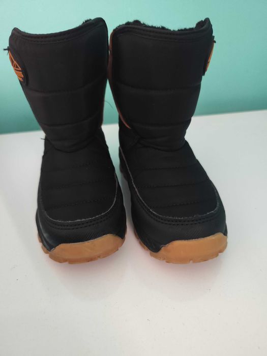 Детски зимни обувки номер 27