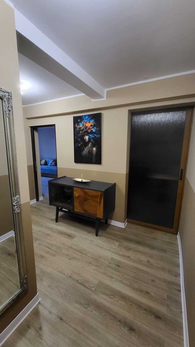 Inchiriez apartament 2 camere, centru (Nespalata)