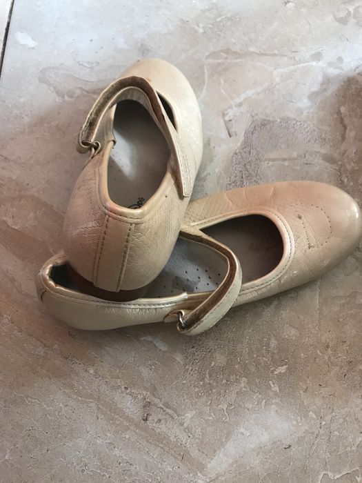 Продам  детскую обувь