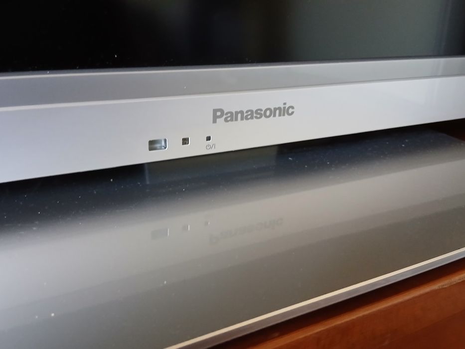 Panasonic lcd 42 инча
