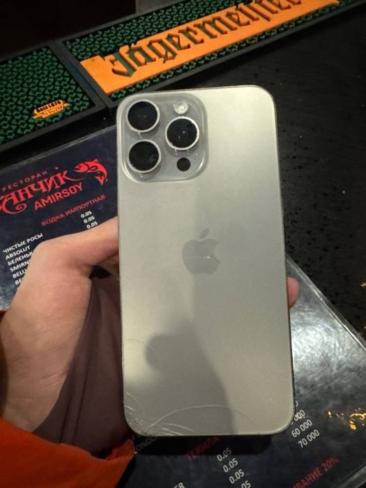 Iphone 15 pro max 256 titan