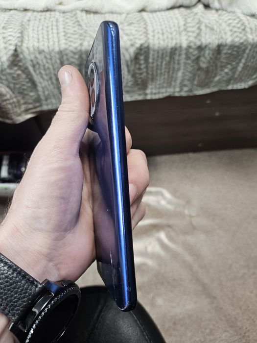 Продам  huawei nova 8i