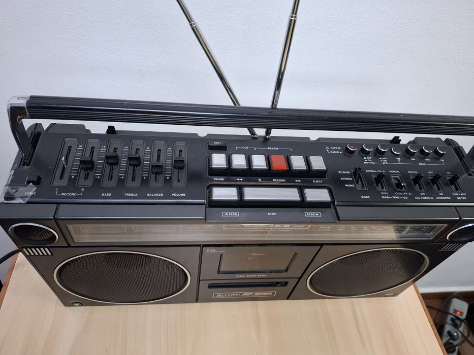 Boombox sharp GF-9090