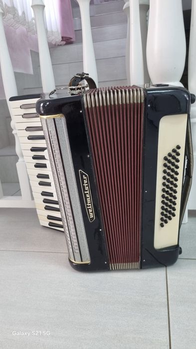 Vând Acordeon welmaister