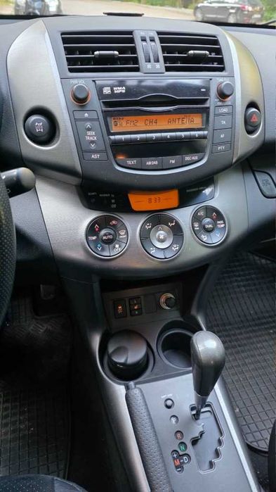 Продавам Toyota RAV 4 Аutomatic 2.2 D