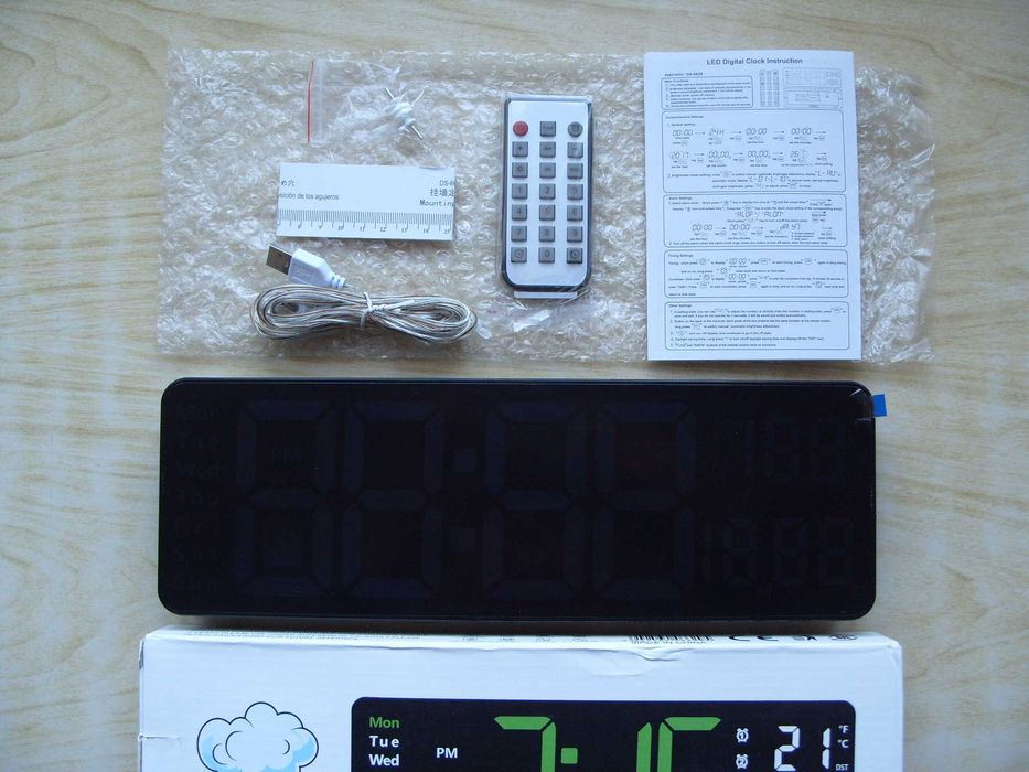 Голям електронен чаcoвниk DS-6629 с дистанционно управление