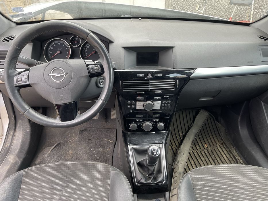 Opel Astra H 1.6 i на части
