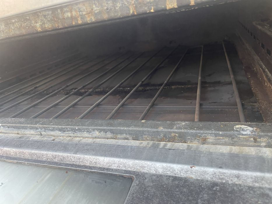 Пицца печка большоя