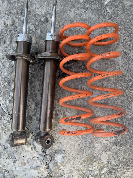 Продам заниженые амортизаторы