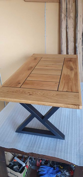 Холна маса от естествен материал /  масивна дървесина дъб