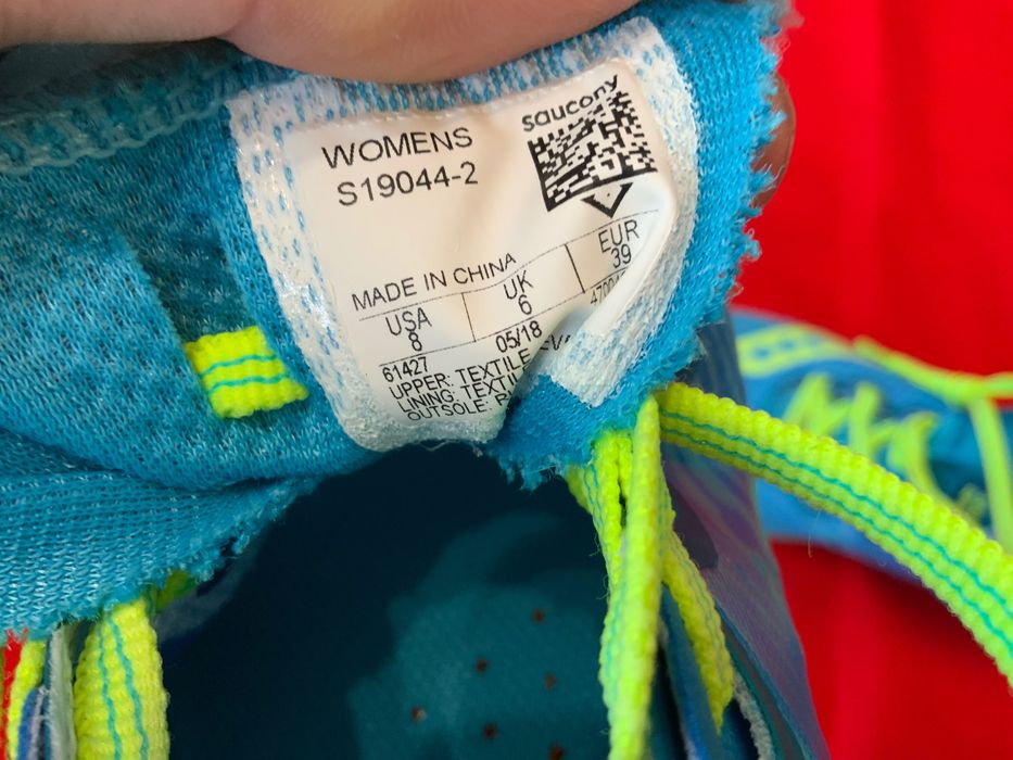 Saucony-оригинални маратонки 38-39 номер
