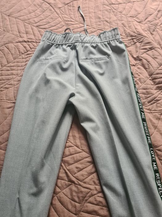 Pantaloni dama  gri