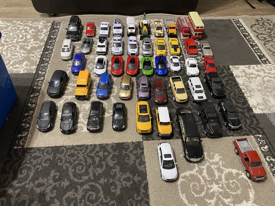 Машинки металлические