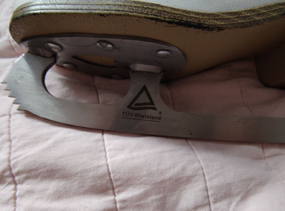 Коньки для катания